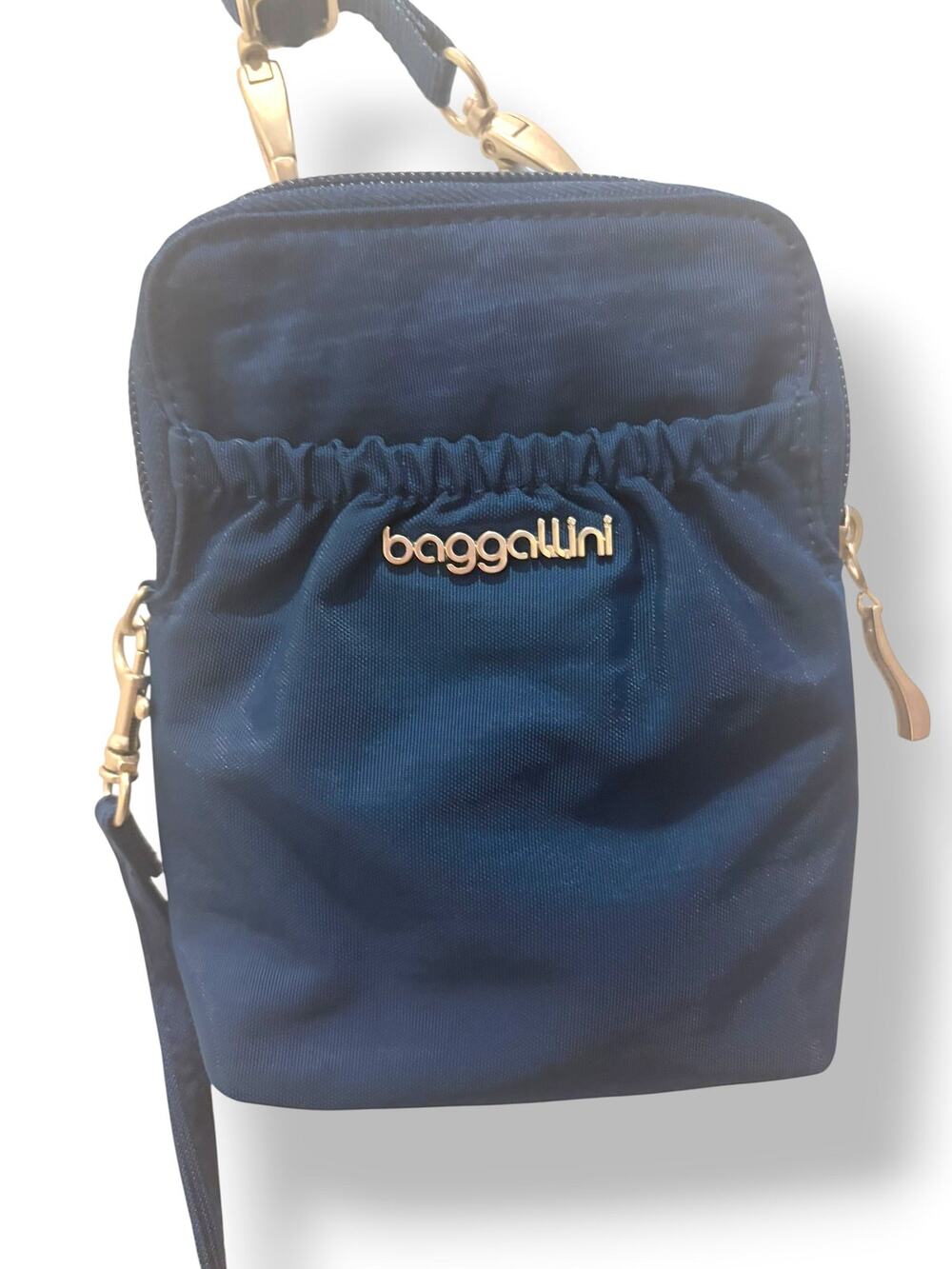 Baggallini Bryant Pouch Navy Blue Mini Crossbody RFID Cell Phone Bag NWT